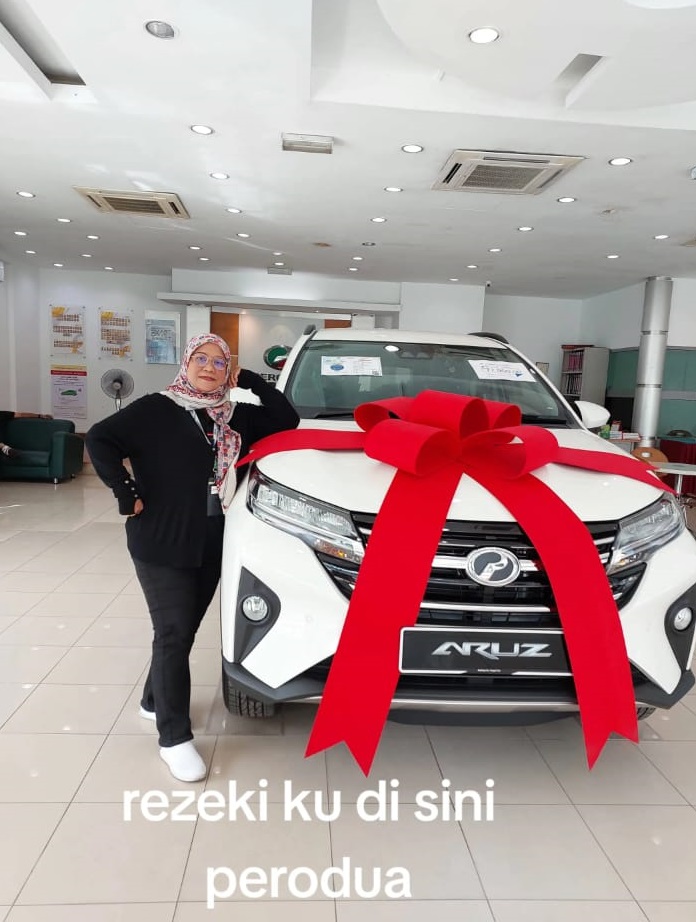 perodua salesman (1)